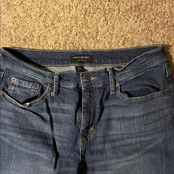 Banana Republic women’s girlfriend jeans size 8 inseam 25 like new - Picture 3 of 4
